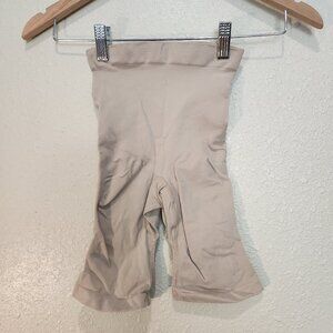 Skims, Tummy control and Butt enhancement shorts, light tan color, Size XL